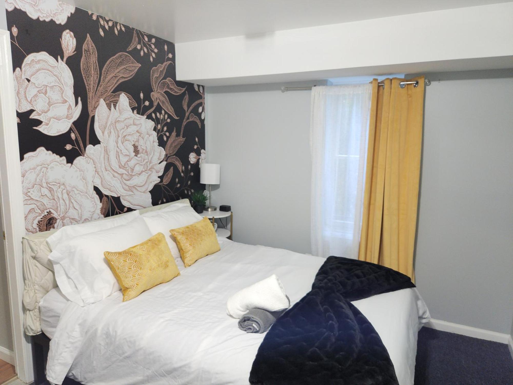 Entire 2-Bed Private Apt - Ewr/Nyc/Outlet Mall Ньюарк Экстерьер фото